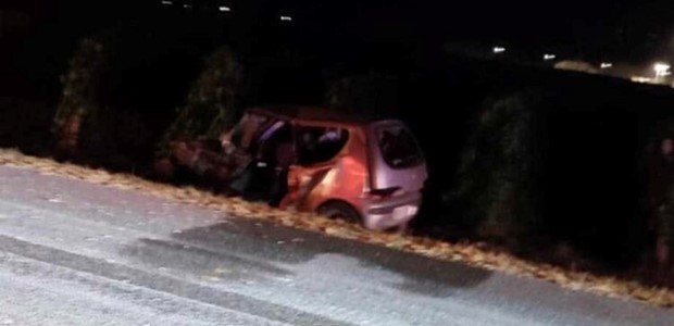 Μετωπική σύγκρουση τη νύχτα με τρεις τραυματίες 